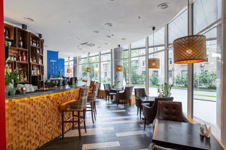 Khana-Peena: Dhaba & Yuzhnoe